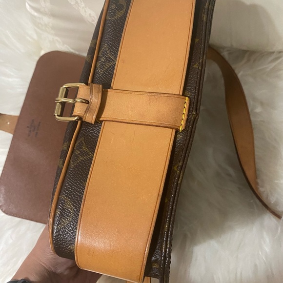 Authentic Louis Vuitton Cartouchiere MM shoulder bag - Picture 8 of 13